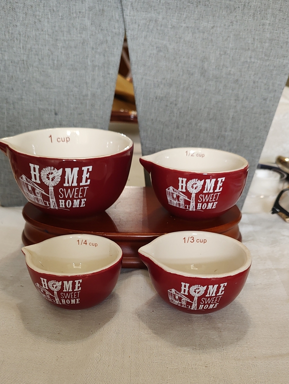 Darling Stoneware Measuring Cup Set